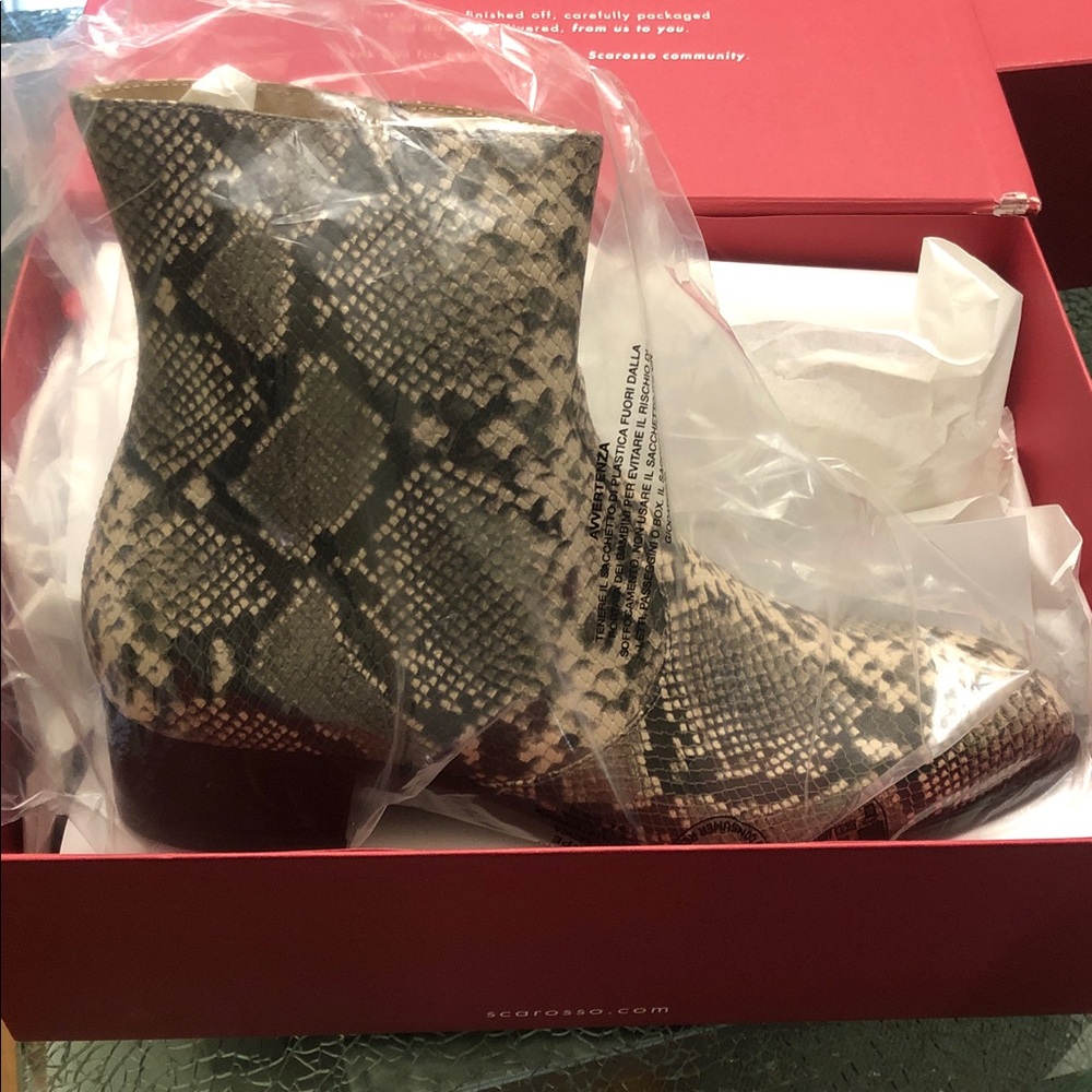 Scarosso Python Chelsea Boots - Picture 5 of 5